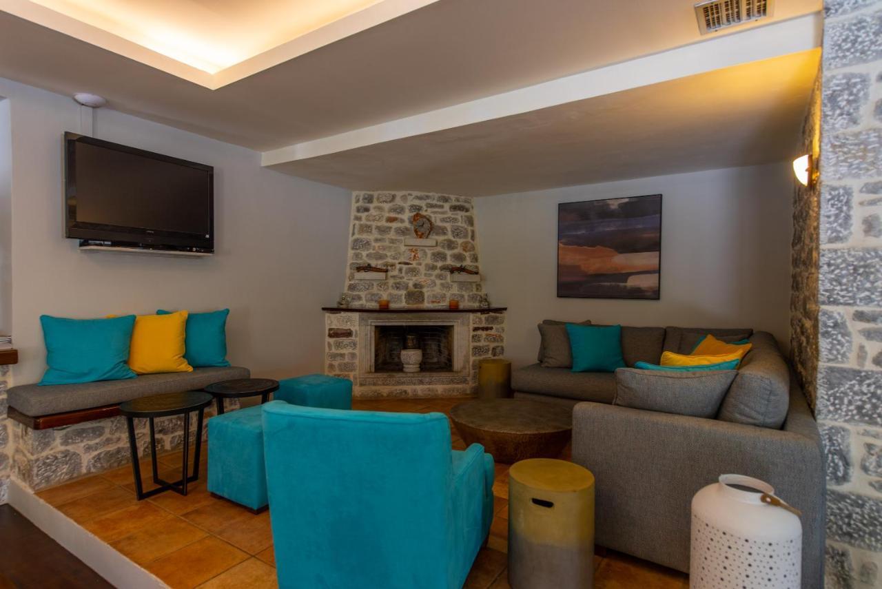 Kastro Maini Hotel Areopoli Luaran gambar